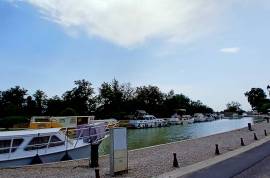 Pleasant First-Floor Apartment Within A Residential Complex With 2 Bedrooms, Large Mezzanine, Terrace And Garage Near The Canal Du Midi Pleasant First-Floor Apartment Within A Residential Complex With 2 Bedrooms, Large Mezzanine, Terrace And Garage Near The Canal Du Midi
