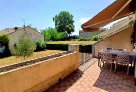 Pleasant First-Floor Apartment Within A Residential Complex With 2 Bedrooms, Large Mezzanine, Terrace And Garage Near The Canal Du Midi Pleasant First-Floor Apartment Within A Residential Complex With 2 Bedrooms, Large Mezzanine, Terrace And Garage Near The Canal Du Midi