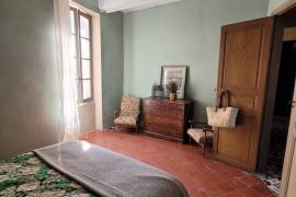 A Very Charming Village House Full Of Character, Requiring Completion Of Renovation Work, With 146 M2 Of Living Space. A Very Charming Village House Full Of Character, Requiring Completion Of Renovation Work, With 146 M2 Of Living Space.