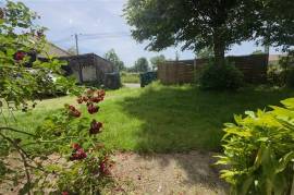 For Sale 3-Bed Country Home, Land and Barns THIAT (87) For Sale 3-Bed Country Home, Land and Barns THIAT (87)