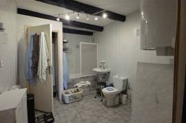 For Sale 3-Bed Country Home, Land and Barns THIAT (87) For Sale 3-Bed Country Home, Land and Barns THIAT (87)
