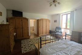 For Sale 3-Bed Country Home, Land and Barns THIAT (87) For Sale 3-Bed Country Home, Land and Barns THIAT (87)