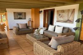 Exceptional Luxury Investment Property Exceptional Luxury Investment Property
