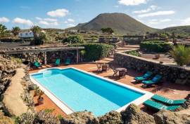 Exceptional Luxury Investment Property Exceptional Luxury Investment Property