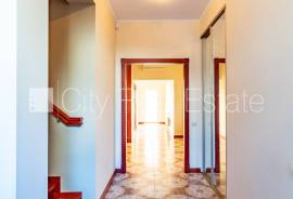 Detached house for rent in Riga district, 332.00m2 Detached house for rent in Riga district, 332.00m2