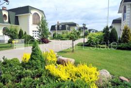 Detached house for rent in Riga district, 232.00m2
