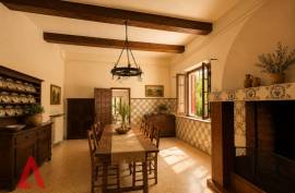 9 room, 330m2 Country house for sale in Roujan - 785 000 € * 9 room, 330m2 Country house for sale in Roujan - 785 000 € *