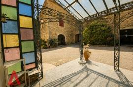 9 room, 330m2 Country house for sale in Roujan - 785 000 € * 9 room, 330m2 Country house for sale in Roujan - 785 000 € *