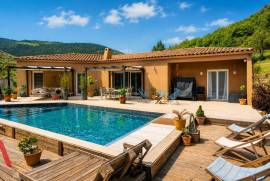 5 room, 140m2 House for sale in Joncels - 450 000 € *
