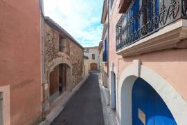 4 room, 140m2 Village house for sale in Lezignan la cebe - 270 000 € * 4 room, 140m2 Village house for sale in Lezignan la cebe - 270 000 € *