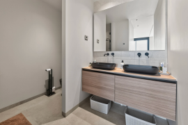 listing listing