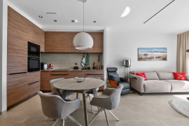 listing listing