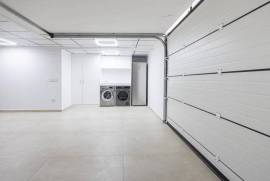 listing listing