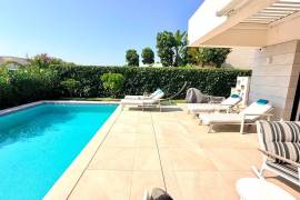 listing listing