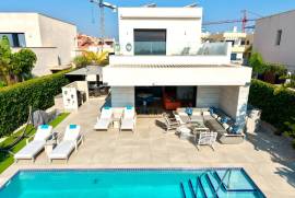 listing listing