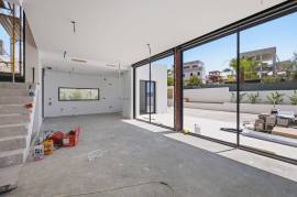 listing listing