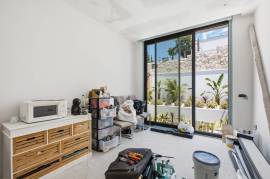 listing listing