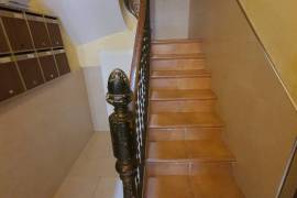 listing listing