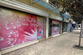 Trois boutiques à vendre au cœur de Pomorie – à 200 mètres de la mer