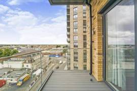 Luxury 3 Bed Apartment For sale in Southall London UK