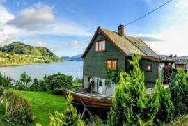 Luxury 7 Bed House For Sale In Valestrandsfossen Norway