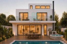 Plot with approved project, swimming pool and sea views, centre of Tavira, Algarve