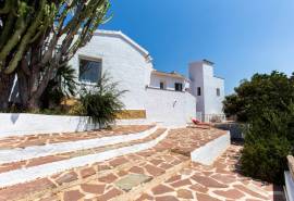 listing listing