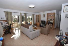 listing listing