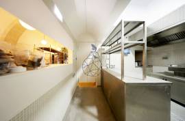 Commercial Space Opportunity to create Great Restaurant in Lisbon Commercial Space Opportunity to create Great Restaurant in Lisbon