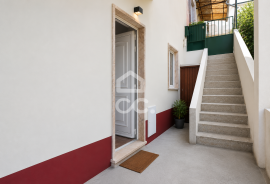 Fully refurbished 2 bedroom apartment with parking space Fully refurbished 2 bedroom apartment with parking space