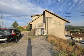 Detached House with garage Detached House with garage