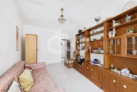 Charming Traditional 4-Bedroom Villa in Espiche – Lagos