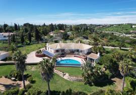 3 Bedroom Country House with Sea View – Near Lagos