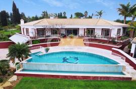 3 Bedroom Country House with Sea View – Near Lagos