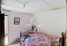 House located in São Romão/Ciladas, Vila Viçosa with a gross private area of 73m2