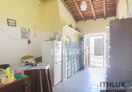 House located in São Romão/Ciladas, Vila Viçosa with a gross private area of 73m2