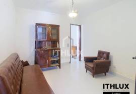 T1 next to the castle in the heart of the historic center of Campo Maior, a good investment opportunity.