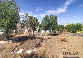 House located in São Romão/Ciladas, Vila Viçosa with a private gross area of 82m2 and land of 304m2 House located in São Romão/Ciladas, Vila Viçosa with a private gross area of 82m2 and land of 304m2