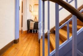 Renovated 2 bedroom apartment | Next to the Pestana Palace Hotel.