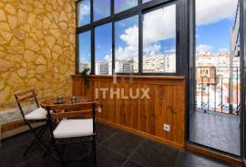 Renovated 2 bedroom apartment | Next to the Pestana Palace Hotel.