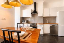 Renovated 2 bedroom apartment | Next to the Pestana Palace Hotel.