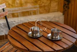 Renovated 2 bedroom apartment | Next to the Pestana Palace Hotel.
