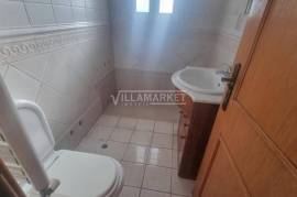 Urban banking building consisting of 2 floors located in a consolidated residential area in Brejos de Azeitão Urban banking building consisting of 2 floors located in a consolidated residential area in Brejos de Azeitão