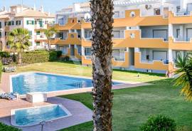 Renovated 3 Bedroom Apartment in Condominium with Swimming Pool, Sector 5 – Vilamoura Renovated 3 Bedroom Apartment in Condominium with Swimming Pool, Sector 5 – Vilamoura