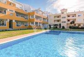 Renovated 3 Bedroom Apartment in Condominium with Swimming Pool, Sector 5 – Vilamoura