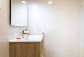 Renovated 3 Bedroom Apartment in Condominium with Swimming Pool, Sector 5 – Vilamoura Renovated 3 Bedroom Apartment in Condominium with Swimming Pool, Sector 5 – Vilamoura