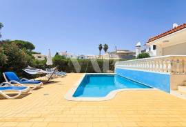 3 Bedroom Villa with Pool 50 Meters from the Golf Course, Vilamoura 3 Bedroom Villa with Pool 50 Meters from the Golf Course, Vilamoura