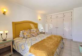3 Bedroom Villa with Pool 50 Meters from the Golf Course, Vilamoura 3 Bedroom Villa with Pool 50 Meters from the Golf Course, Vilamoura