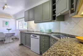 3 Bedroom Villa with Pool 50 Meters from the Golf Course, Vilamoura 3 Bedroom Villa with Pool 50 Meters from the Golf Course, Vilamoura