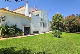 3 Bedroom Villa with Pool 50 Meters from the Golf Course, Vilamoura 3 Bedroom Villa with Pool 50 Meters from the Golf Course, Vilamoura
